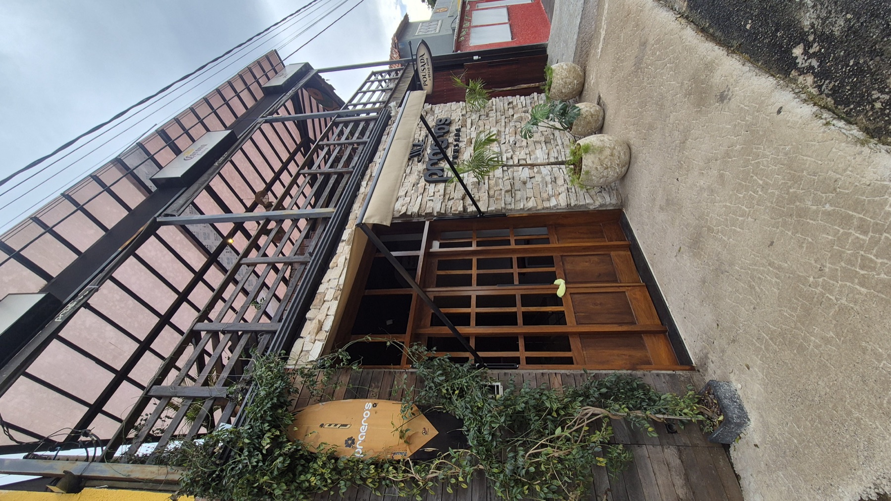 Área externa da Pousada Praeros